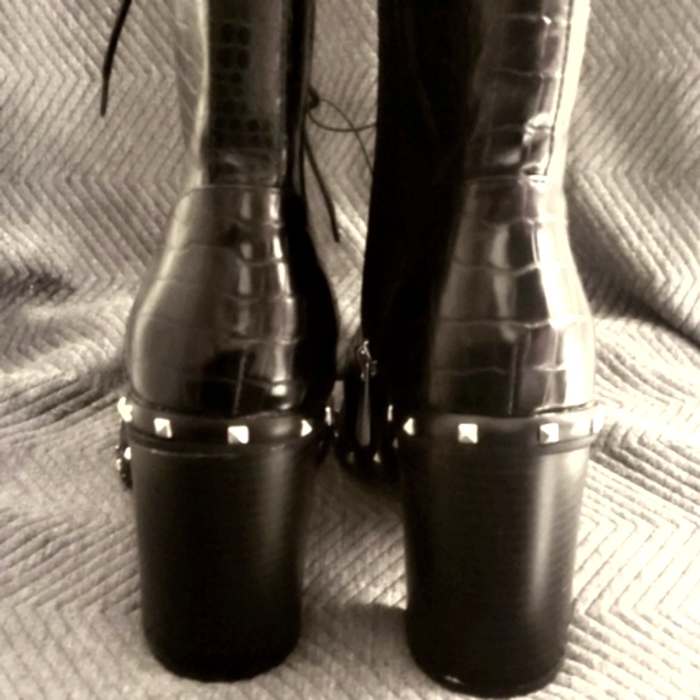 *LAST PAIR* CHARLES by CHARLES Buffy Black Bottie - Picture 10 of 12